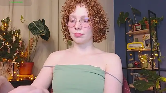 Snapshot of _lightmyfire chatting on December 22, 4:50 am lightmyfire online show from December 22, 4:50 am