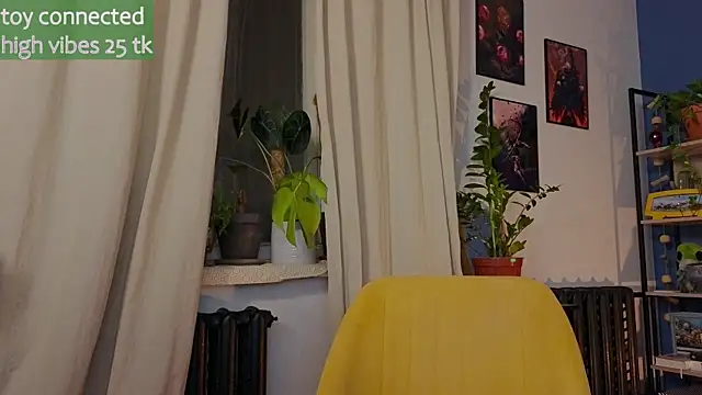 Snapshot of _lightmyfire chatting on March 5, 10:43 pm lightmyfire online show from March 5, 10:43 pm