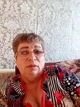 Lee Nell online show from December 17, 9:17 am