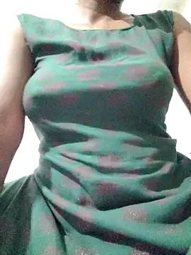 rituporna2004 online show from April 19, 1:54 pm