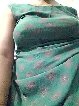 rituporna2004 online show from April 20, 6:16 am