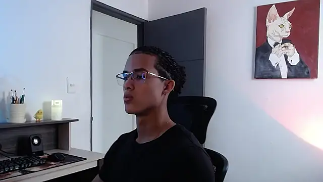 alejo x3 online show from February 12, 4:22 pm