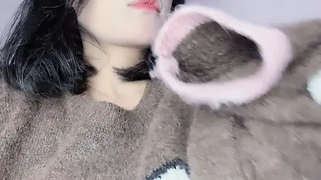 Baenee online show from January 9, 3:04 pm