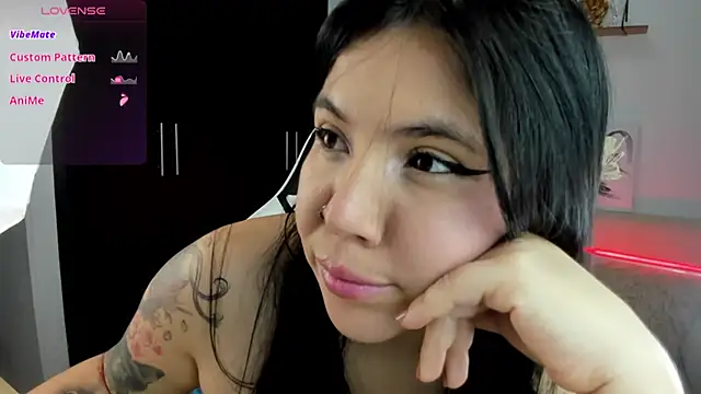 AilynRed online show from October 9, 1:47 am