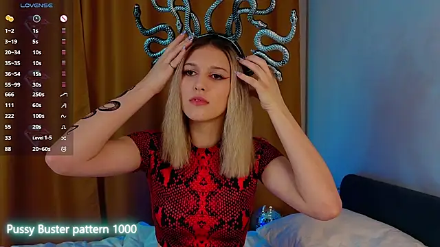 KimberliDean online show from December 16, 1:42 am