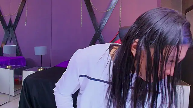 Juliet Nasty online show from March 20, 12:11 pm