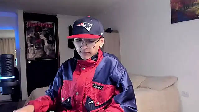 a lejandro 0 8 online show from December 8, 4:14 am