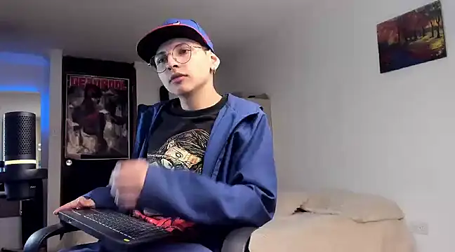 a lejandro 0 8 online show from December 9, 10:41 pm