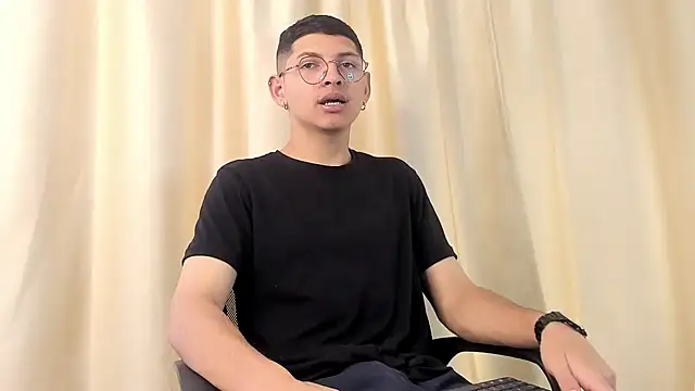 a lejandro 0 8 online show from January 18, 2:44 pm