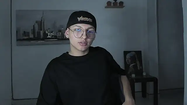 a lejandro 0 8 online show from March 1, 4:58 am