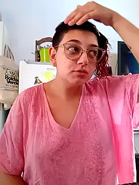 Snapshot of ConeNella chatting on December 22, 2:06 pm ConeNella online show from December 22, 2:06 pm