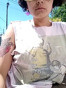 Snapshot of ConeNella chatting on October 11, 4:49 pm ConeNella online show from October 11, 4:49 pm