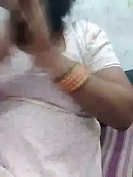 Snapshot of IslamicPimento chatting on December 28, 8:16 am IslamicPimento online show from December 28, 8:16 am