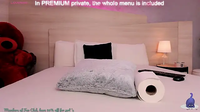 FoxxyClarise online show from February 18, 11:44 am