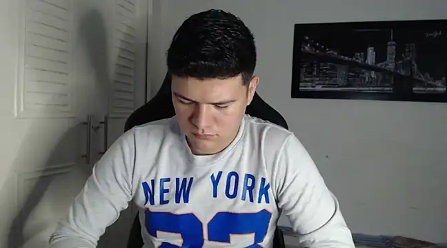 Plug Control online show from December 10, 4:02 am