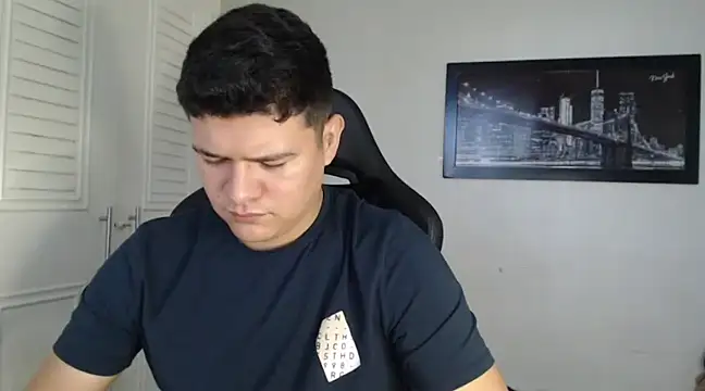 Plug Control online show from December 10, 2:39 pm