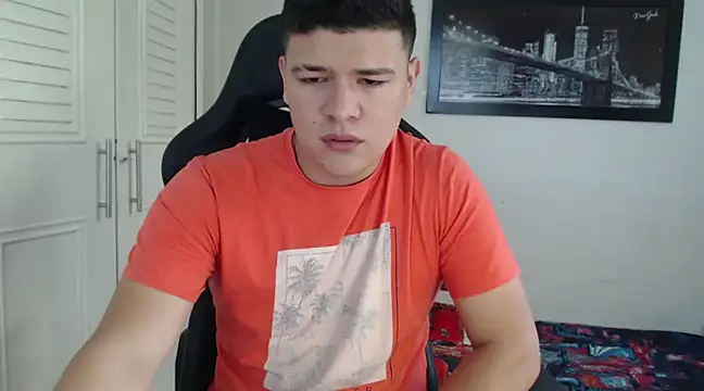 Plug Control online show from December 15, 5:20 pm