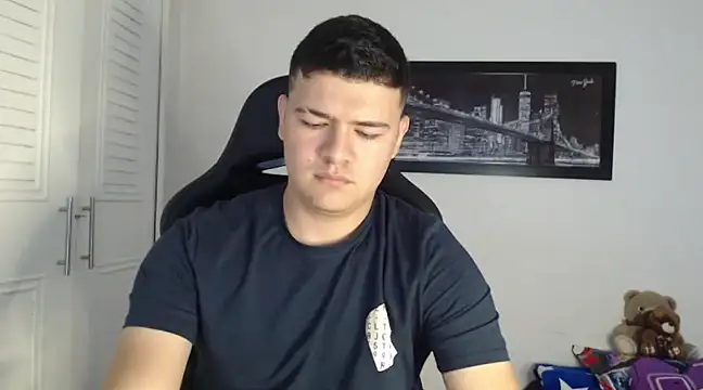 Plug Control online show from December 31, 4:04 pm