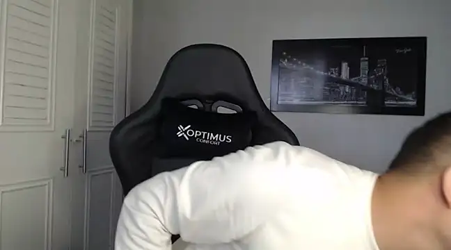 Plug Control online show from January 5, 4:38 pm