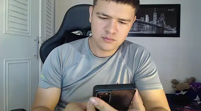 Plug Control online show from January 28, 1:49 pm