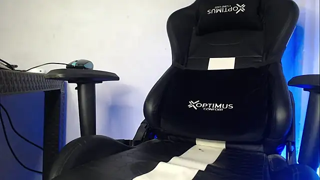 Plug Control online show from September 13, 5:29 am