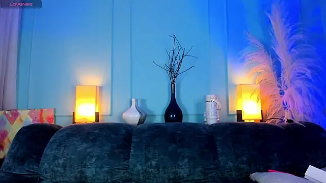 Courtney gonet online show from October 18, 1:12 pm