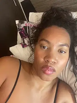 Carolinarossees online show from September 30, 8:58 pm