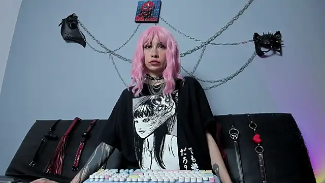 K Intraven0us online show from February 21, 7:43 pm