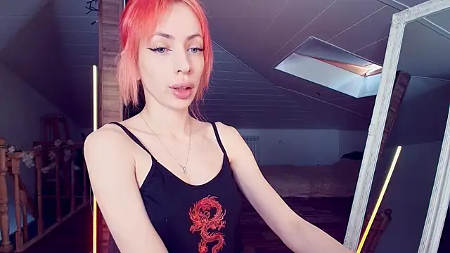 Snapshot of Meowroslava chatting on May 7, 9:58 am Meowroslava online show from May 7, 9:58 am