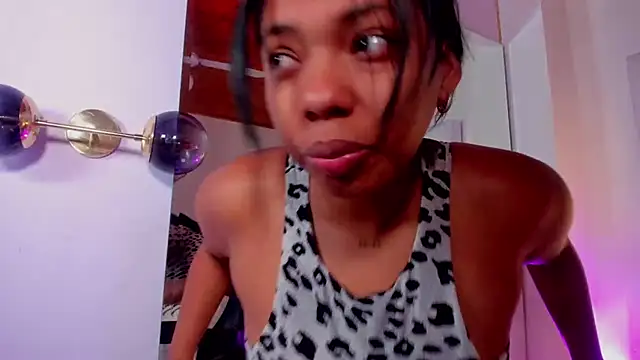 Snapshot of lia_mariana chatting on January 8, 5:05 pm lia mariana online show from January 8, 5:05 pm