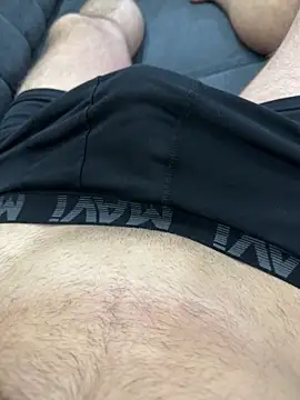 myleonss online show from December 18, 6:14 pm