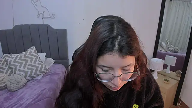 Amy joones online show from March 24, 11:04 am