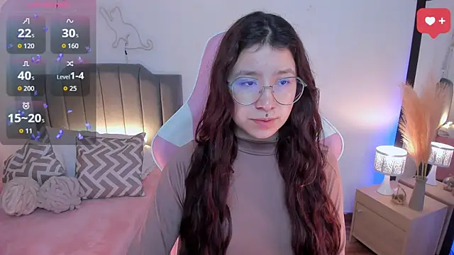 Amy joones online show from April 21, 11:38 am