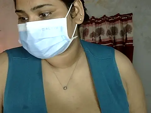 cutelady65 online show from September 20, 3:13 pm