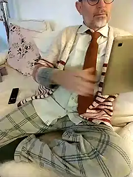 MadProfessor online show from December 18, 3:00 pm