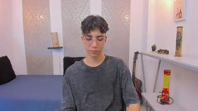 Nikolay Gregori online show from October 31, 4:24 am