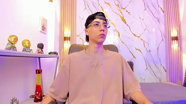 Nikolay Gregori online show from April 21, 4:08 am