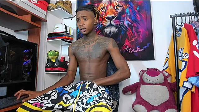 Pantera black 21 online show from September 28, 8:52 am