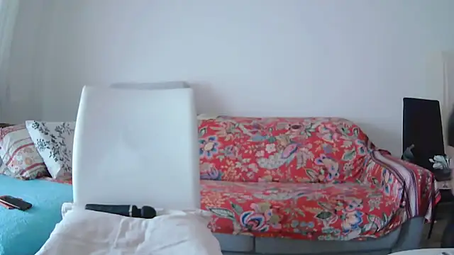 fragrance72 online show from March 20, 1:48 pm