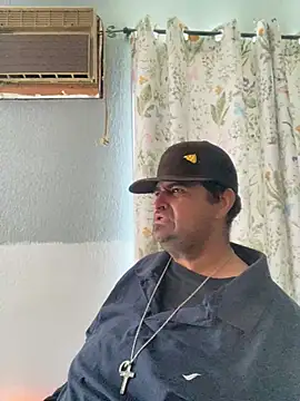 Miguel16i online show from March 18, 6:26 pm