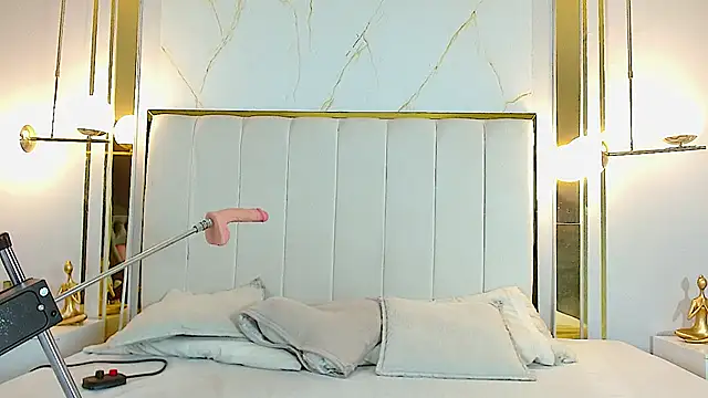 valeriee millerr  online show from February 10, 1:44 pm