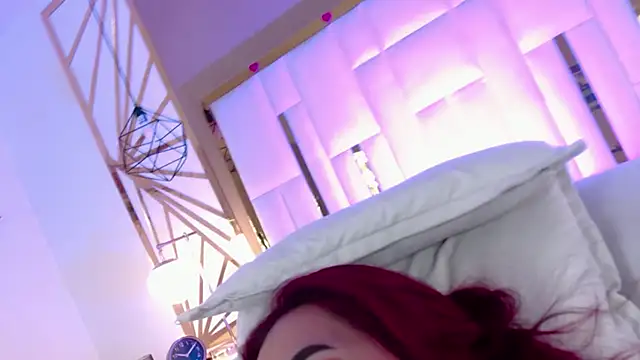 valeriee millerr  online show from February 17, 9:19 pm