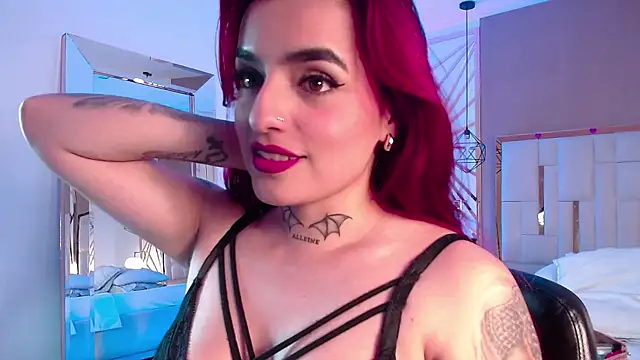 valeriee millerr  online show from March 4, 6:18 pm