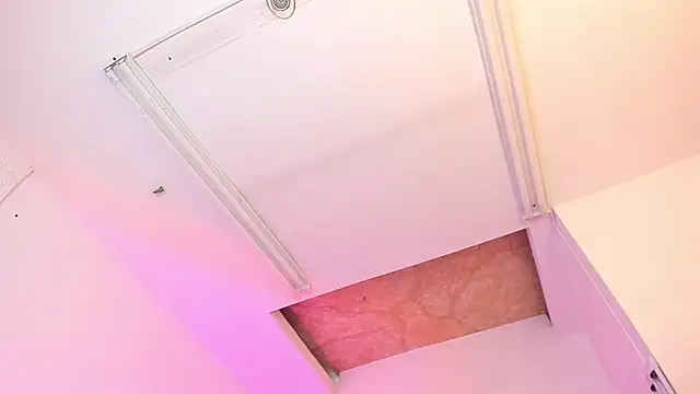 CandyLatinHott online show from March 20, 4:09 pm