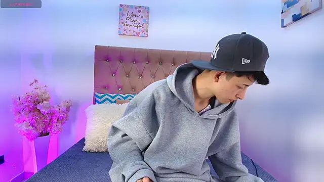 MaikCarver online show from September 13, 1:00 pm