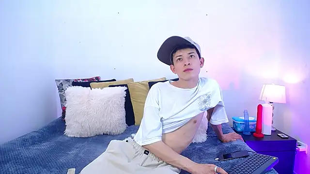 MaikCarver online show from October 2, 3:35 am