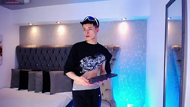 MaikCarver online show from January 17, 4:06 am