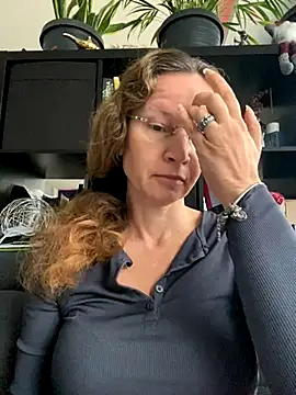 AnnikaRose online show from October 7, 6:10 am