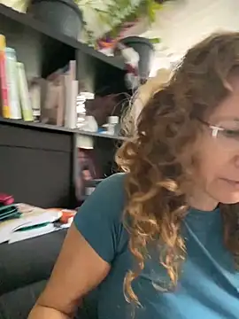 AnnikaRose online show from October 30, 8:05 am