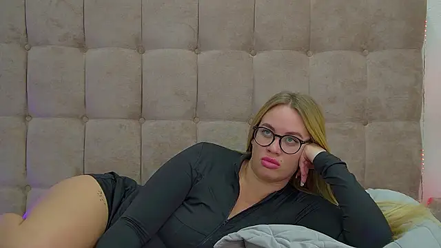 MariaNeumann online show from March 1, 3:32 am